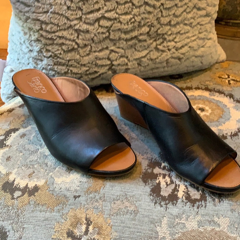 Cute & Comfortable Franco Sarto Leather Wedge Slip On Sandals!